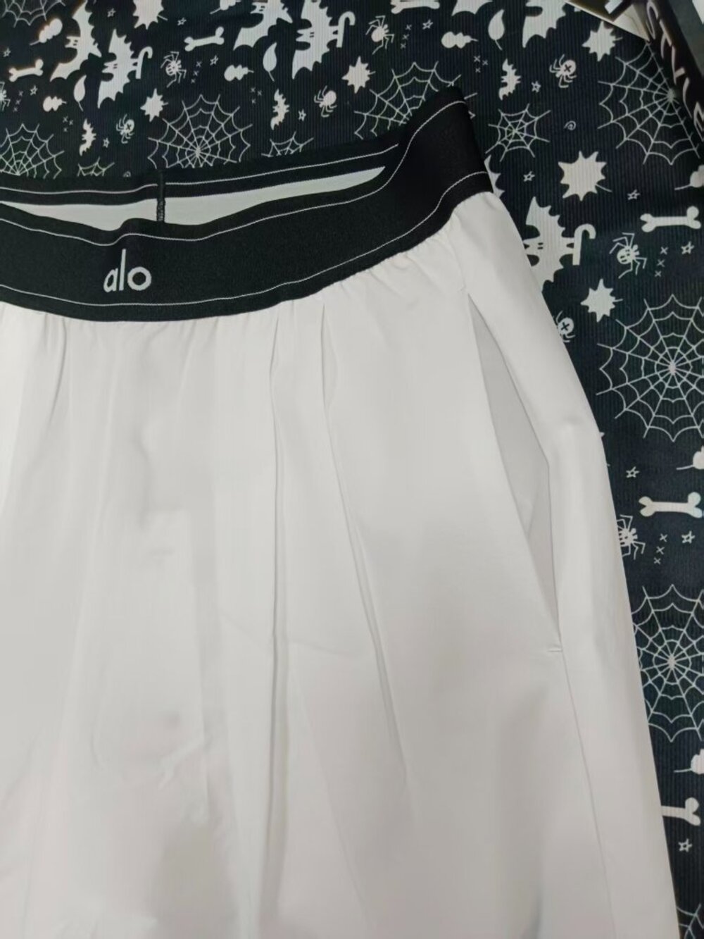 ALO Yoga Suit Up Trouser,White/Black (Regular)😍Straight-Leg Pants🤍 - Picture 4 of 8